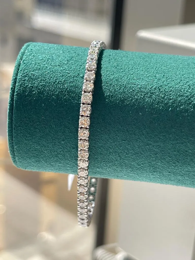 Radiant Round Cut Diamond 14K Gold Tennis Bracelet