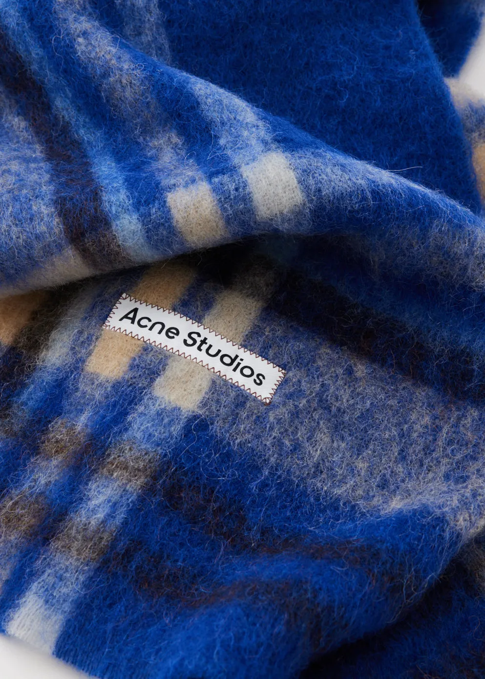 Vana Plaid Scarf